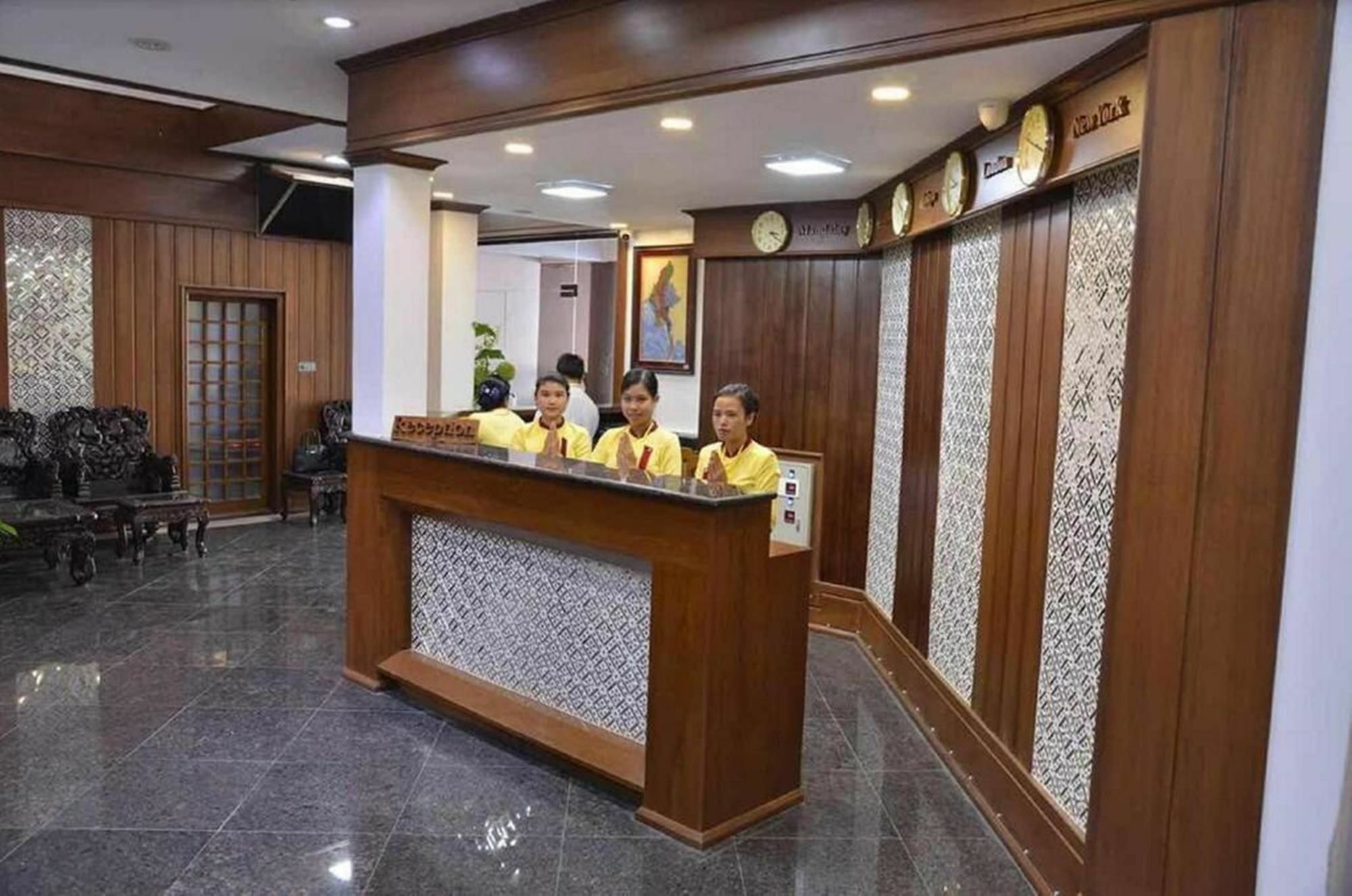 فندق يادانار أو أو مانديلاي المظهر الخارجي الصورة